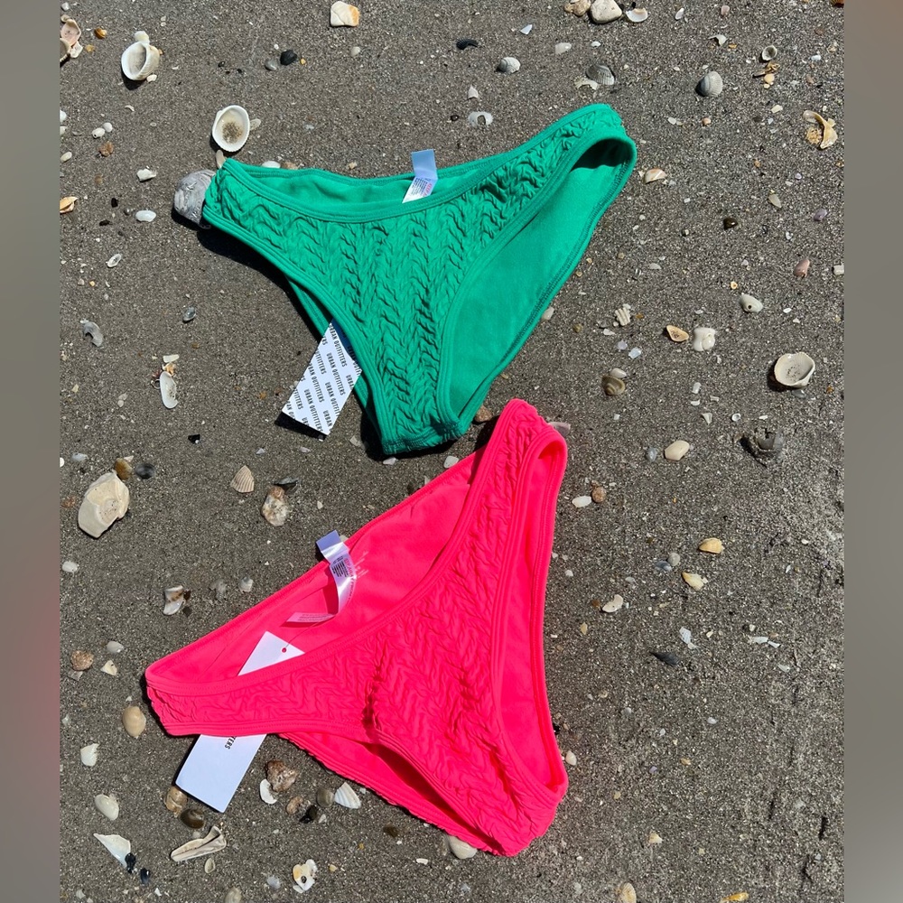NWT Urban Outfitters hot pink bikini bottoms size M-L (pink/rose) bottoms only